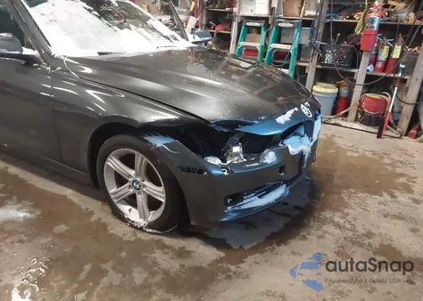 2013 BMW 328I xDrive z USA, uszkodzony, nr VIN WBA3B5G53DNS03931